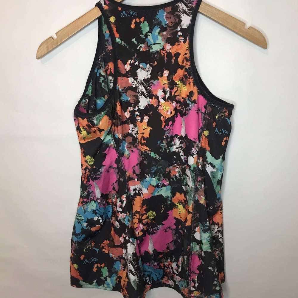 H&M Workout Top - Picture 4 of 5